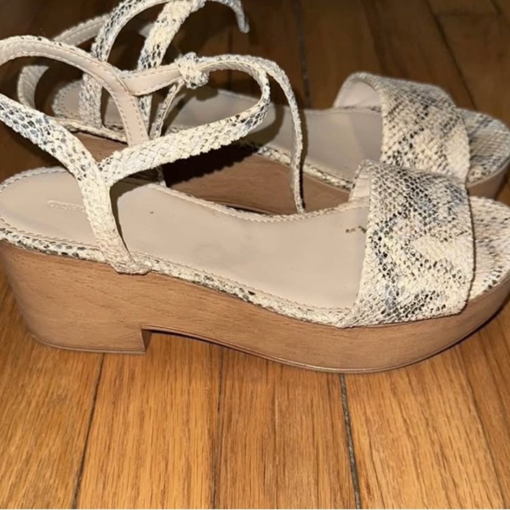 Snakeskin look  black, gray & cream Platform Sandals size 7.5